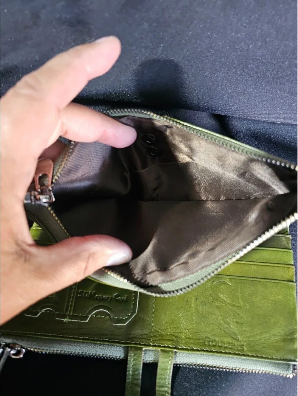 VTG Roulens Green Zip-Around Folding Wallet with ID Window Photo Holder Leather